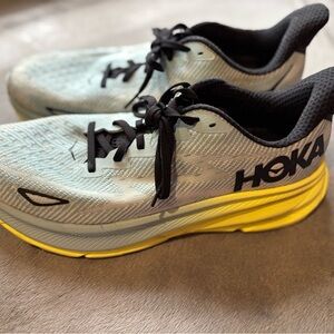 Hoka Clifton 9